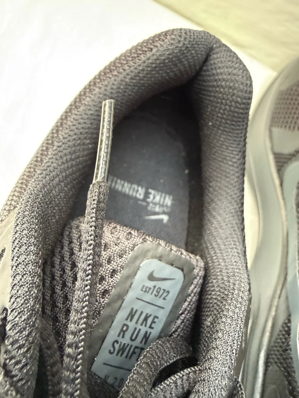 Nike Run Swift V2.0 - Black & Charcoal Men's Running Shoes - Size 9.5